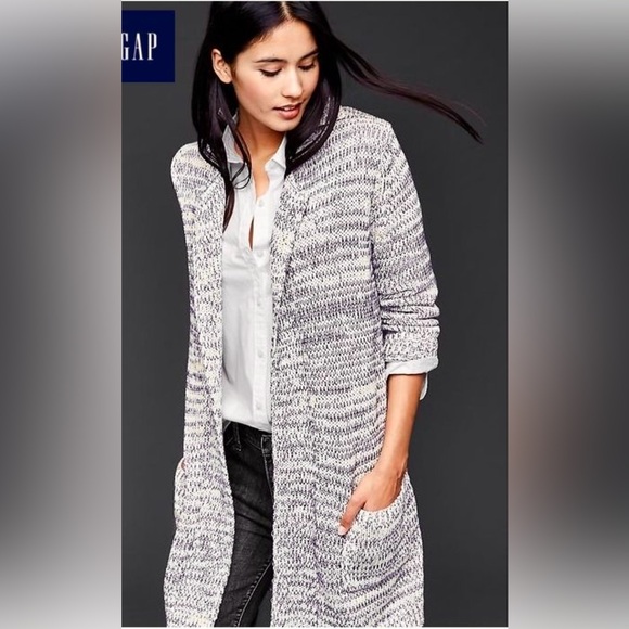 GAP Cardigan - Picture 1 of 16